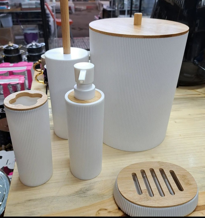 ست بهداشتی ۵ پارچه سفید